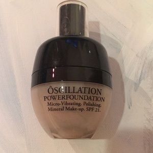 Lancôme oscillation Ivory 30 foundation